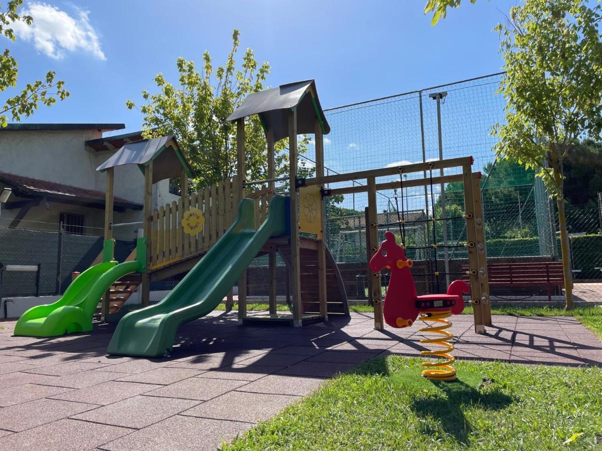 Camping Apuano Marina di Massa Kültér fotó