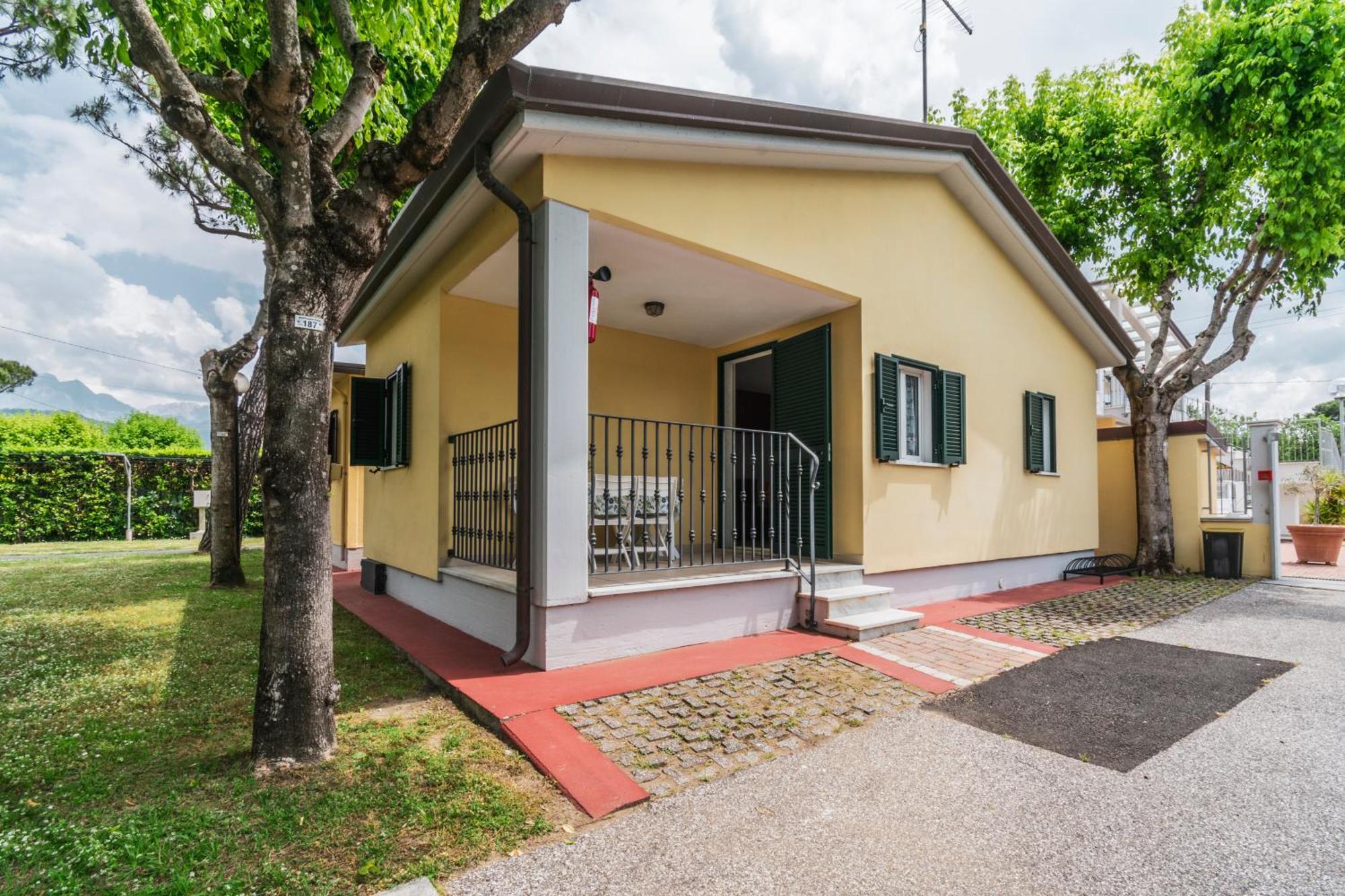 Camping Apuano Marina di Massa Kültér fotó