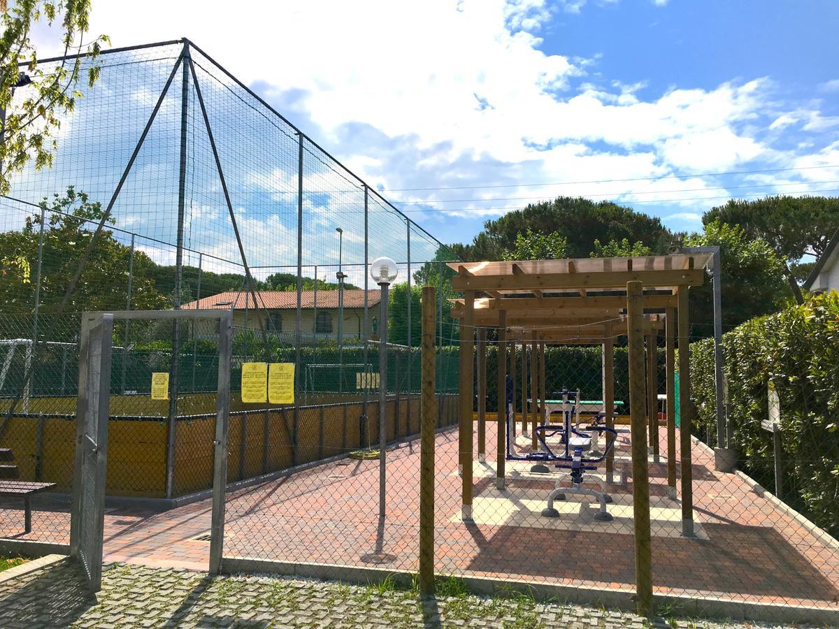 Camping Apuano Marina di Massa Kültér fotó